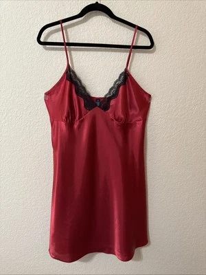 Vestido Ambrielle de encaje satinado quimise sin cordones para dormir para mujer XL rojo bebé muñeca Y2K Foto 1 de 4
