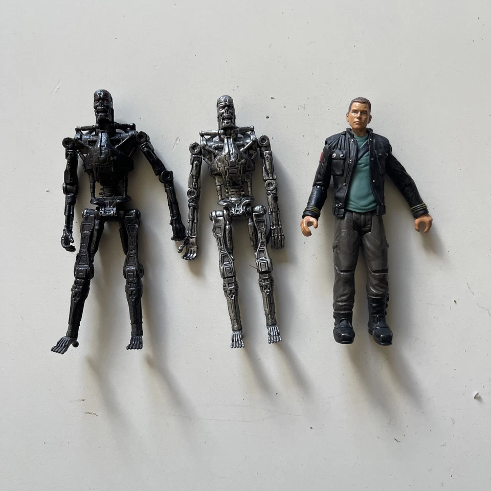 Terminator Salvation Action Figures Lot Of 3 Playmates 2009 4 Inch - Image 1 of 4