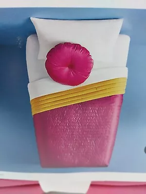 Room Essentials Satin Quilt Twin/ Twin XL Pink Fuschia - Image 1 of 4