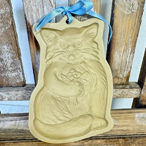 Esponjoso Gatito Gato Sosteniendo Flores 1983 Bolsa Marrón Azúcar Galletas Cortador Molde - Imagen 1 de 6