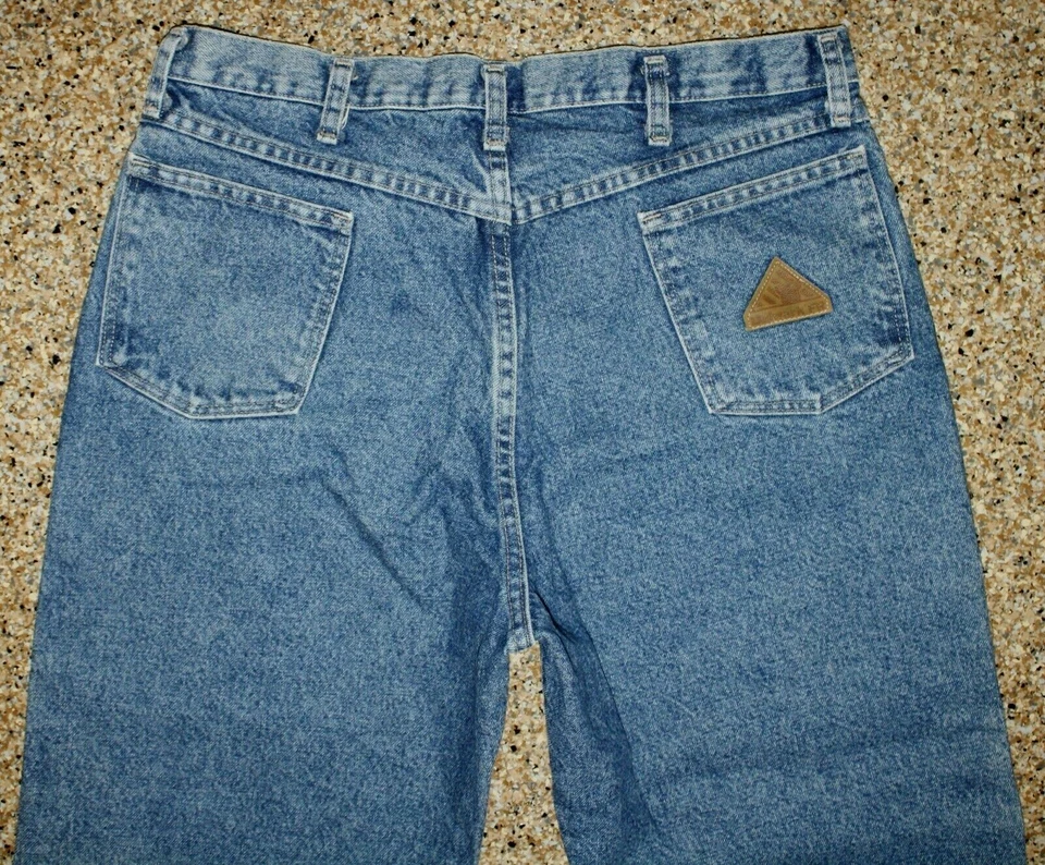 BULWARK FR SHORT MENS WORK JEANS 35W x 27L Hemmed FLAME RESISTANT ARC 20.7 BLUE - Image 1 of 4