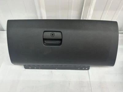 2009 CHEVROLET SILVERADO 1500 Glove Box - Image 1 of 4