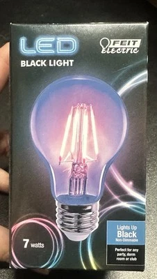 🎃 Spooky Vibes Black Light Party Bulb, 7W, Non-dimmable 🥳 - Image 1 of 4