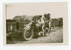 PHOTO SNAPSHOT amateur error ratée, moto ancienne old motorbike FLOU - Imagen 1 de 2