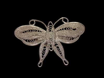 PREZIOSA VINTAGE SPILLA OREFICERIA FILIGRANA ARGENTO A FORMA DI FARFALLA - Immagine 1 di 3