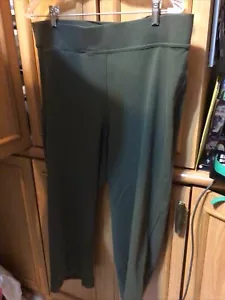 Lands End Olive Stretch Capri Pants Size XL NWOT - Picture 1 of 3