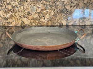 Sartén de cocina grande de cobre vintage con asas de latón - Imagen 1 de 10