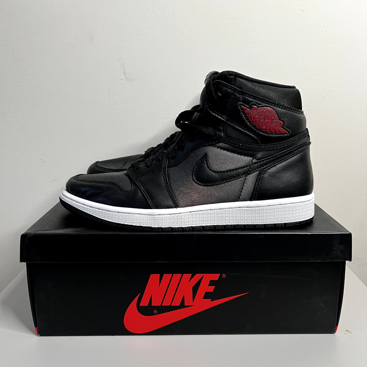 Jordan 1 Retro OG High Black Gym Red for Sale | Authenticity Jordan 1 Retro OG High Black Gym Red for Sale | Authenticity