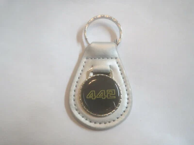 OLDSMOBILE 442 4-4-2 ORO NEGRO LOGO 1986 1987 AÑOS 70 LLAVERO PLATA Foto 1 de 2