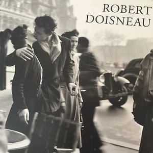 Poster Stampa Grande Vintage 1986 Robert Doisneu "Il Bacio" Edizioni Du Desastre - Foto 1 di 12