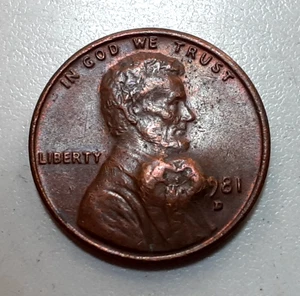 1981-D  Lincoln Memorial Cent, Mint / Die Error, Punch Hole,  Circulated, Red - Picture 1 of 6