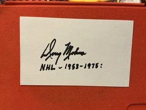 Doug Mohns 🔥Blackhawks 🔥Bruins 🔥Auto Signed 3x5 Index Card 🔥🔥🔥🔥🔥🔥 - Picture 1 of 1