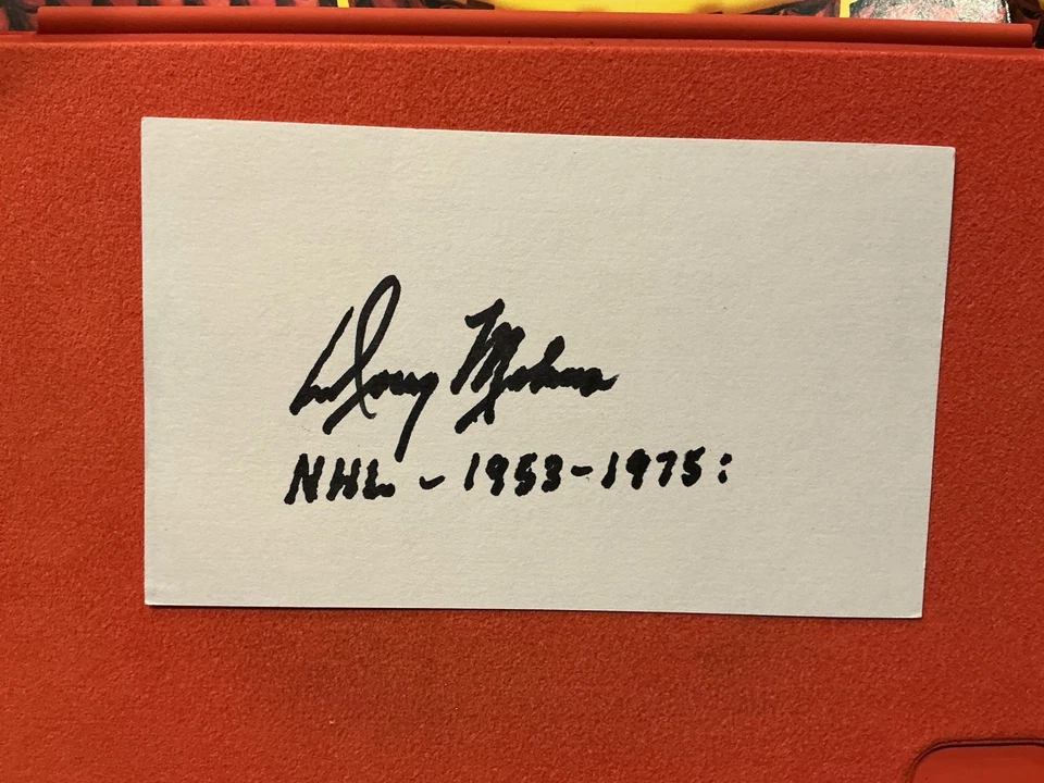 Doug Mohns 🔥Blackhawks 🔥Bruins 🔥Auto Signed 3x5 Index Card 🔥🔥🔥🔥🔥🔥 - Image 1 of 1
