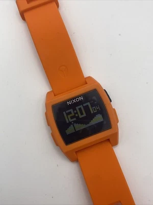 Reloj digital para hombre Nixon K.I.S.S Base Tide naranja batería nueva Foto 1 de 4