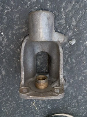 Carcasa de bomba de agua de acero accesorio Ford modelo A 1928-1929-1930-1931 (C) Foto 1 de 4