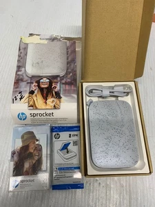 Impresora fotográfica digital portátil HP Sprocket 2x3 con papel fotográfico CAJA ABIERTA - Imagen 1 de 5