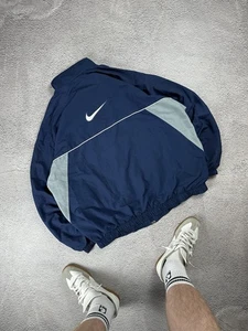 Giacca Nike Track Vintage Grande Logo Y2K Cappotto Trapano Nylon Uomo Taglia XL - Foto 1 di 11