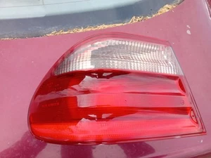 MERCEDES E320 CLASS W210 99-02 REAR LEFT NEARSIDE BRAKE LIGHT TAIL PASSENGER - Picture 1 of 5
