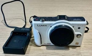 Panasonic LUMIX DMC-GF2 Digital Mirrorless Camera Red Compact 12.1MP White Used - Picture 1 of 10