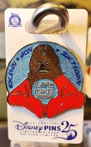 Disney Parks Star Wars Life Day 2025 Chewbacca LR Pin Neu - Bild 1 von 1