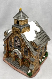 Antigua iglesia de piedra iluminada vintage Lefton Colonial Village #05825 - Imagen 1 de 9