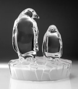Cristal d'Arques Penguins Lead Crystal Glass Mum Chick France Sculpture Ornament - Picture 1 of 9