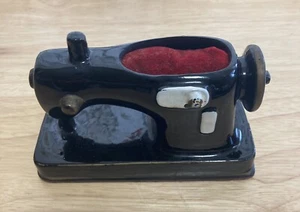 Vintage Pin Cushion Ceramic Sewing Machine Seamstress Tailor Japan Good Conditio - Picture 1 of 6