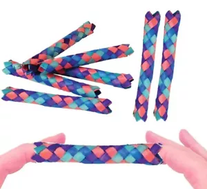24 klassische chinesische Bambus-Fingerfallen (5") für Kinder und Erwachsene. (24er Pack) - Bild 1 von 2