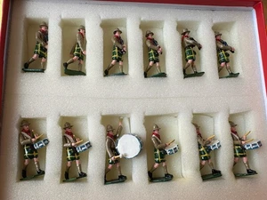 Lead Toy Soldiers Scottish Boy Scouts Pipe And Drum Band Hand PAINT Boxed - Picture 1 of 12