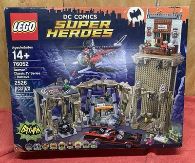 Lego Superheroes Classic Batman Batcave 76052 - Imagem 1 de 4