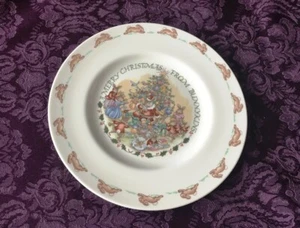 Plato de porcelana de 8" Royal Doulton, Feliz Navidad de los conejitos - Imagen 1 de 5