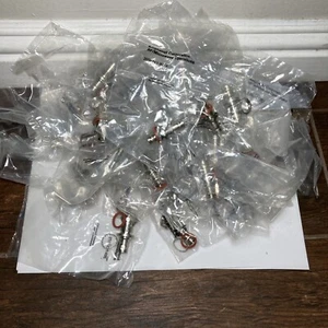 Lot Of 54 approx. New Amphenol 203/743-9272, 999-226B Circular Connector DEAL ! - Picture 1 of 4