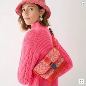 NWT J. Crew Puffer Fanny Pack PrimaLoft Liberty Toutouayette Fabric BM684 $75 - Picture 1 of 16