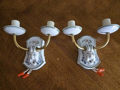 Precioso par de apliques de pared de cerámica FAIT MAIN Faience FRANCIA país francés Foto 1 de 4