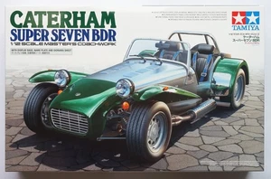 TAMIYA 1/12 Caterham Super Seven BDR Master's Coachwork #10204 scale model kit - Picture 1 of 13