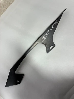 Protector de cadena Kawasaki Ninja ZX14 ZX14R 2006-2025 usado del mercado de accesorios Foto 1 de 4