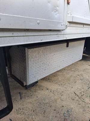 HINO 268 TOOL BOX 3512003 - Изображение 1 из 4