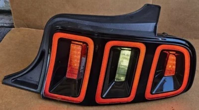 Ford Mustang GT 2011 2014 5,0 EcoBoost 2,3 diestro pasajero luz trasera LED/arnés Foto 1 de 4