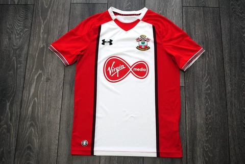 SIZE M SOUTHAMPTON ENGLAND HOME FOOTBALL SHIRT 2017/2018 JERSEY UNDER ARMOUR Cover