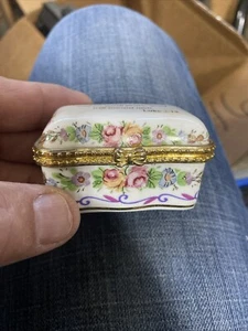 Caja de baratija de porcelana imperial vintage con bisagras, Lucas 2:14 - Imagen 1 de 7