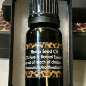 essential oil 10 ml Hemp Seed Oil - Picture 1 of 1