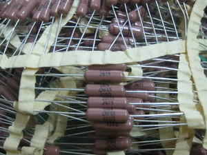 10X CMF65200R000BER6 200R 0.1% 1.5W Metal Film Resistors 200ohms 25ppm - Picture 1 of 4