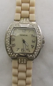 Genfer Armbanduhr Strass off weißes Band #3584 ungeprüft #N29 - Bild 1 von 10