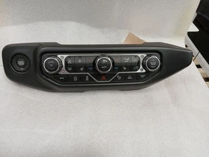 Temperature Control Automatic Temperature Control Fits 21-23 WRANGLER 3033535 - Picture 1 of 3