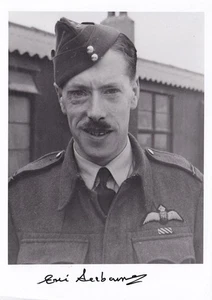 SP(BB)08 Photo with insert card Signed by  E W Seabourne t 238 Sqn Battle of Bri - Picture 1 of 3