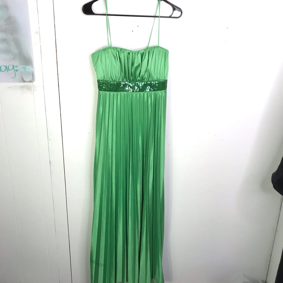 My Michelle Dress Womens M Lime Green Babydoll Sequin Empire Waist Pleating Prom - Image 1 of 4