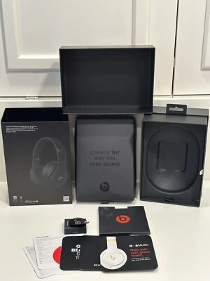 Beats Studio3 Headphones Over the Ear Matte Black Wireless Empty Box Only Dr Dre - Image 1 of 4