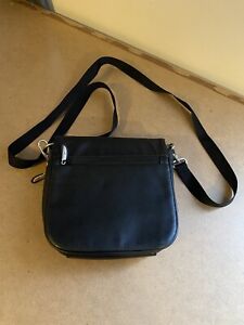 Leather Travel Bag By Travelon New Unused Stylish Shoulder Bag