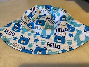 childs bucket/hat. White with blue teddies. For age 2/4 years - Picture 1 of 1