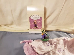 Hallmark Tilling Time Keepsake Adorno de Pascua Conejito con Caja - Imagen 1 de 9